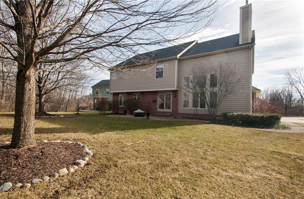 47320 Autumn Park Crt, Novi, MI 48374
